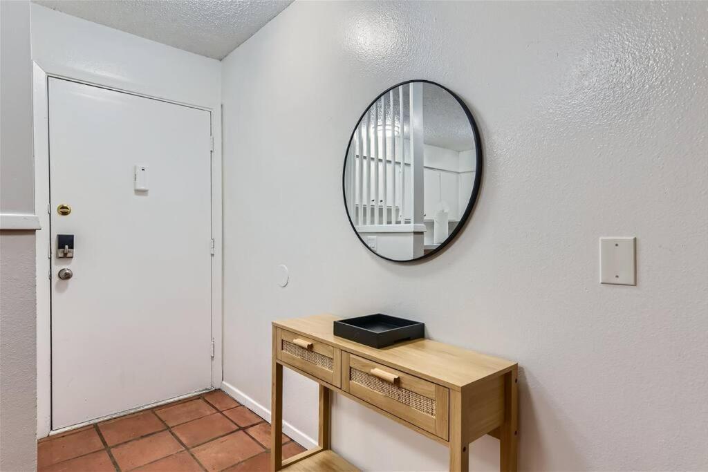 Your 2B Getaway - Sleeps 6 - Pool, Pkg - Walk Dtwn Austin Exterior foto